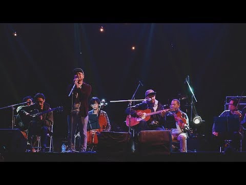 Pasir - Tigapagi feat Cholil Efek Rumah Kaca (Live at Folk Music Festival 2018)