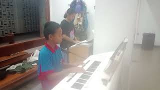 Download lagu Instrumen Lagu Persembahan Hati. Rasa haru mendengarkan dua anak asuh berkolaborasi memainkan musik mp3