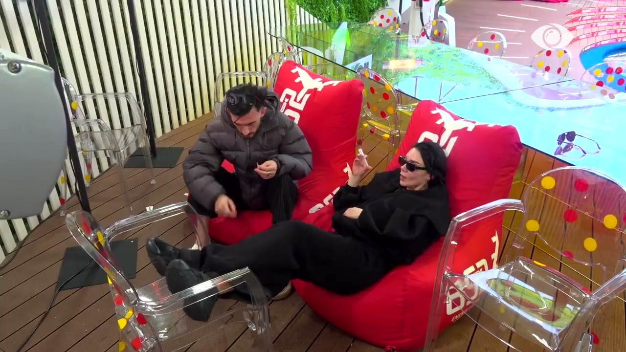 Në sytë e mi je për t'u pëlqyer…/ Kristi bisedon me Krusitën