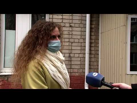 Куряне продолжают часами сидеть в очередях к терапевту