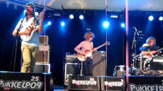 Tame Impala - Remember Me (at Pukkelpop 2010)