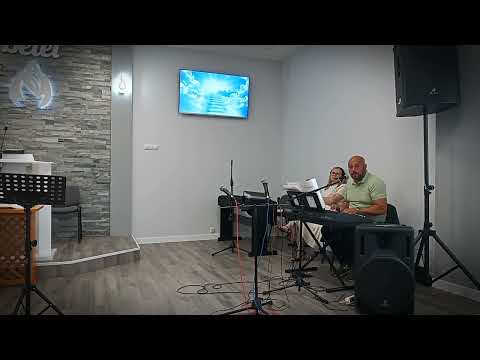 Eu cred în vindecările divine.  Fr. Cristi