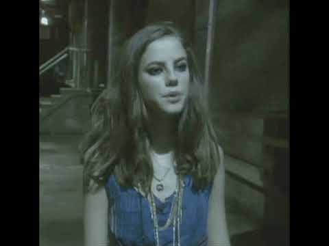 mars argo - runaway runaway (slowed + reverb)