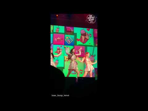 Red Velvet Red Room Concert 170819 Ice cream cake