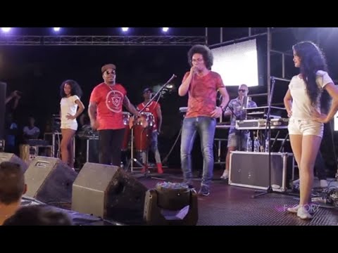 Kola Loka Negüe - Que no se enamore (En vivo)