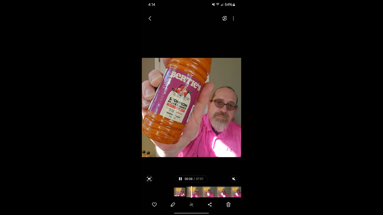 Bertie%E2%80%99s+Scorpion+Pepper+Sauce+%E2%80%93+Taste+%26+Heat+Review