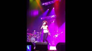 Ayo - &quot;I Want You Back&quot; au Caprices festival