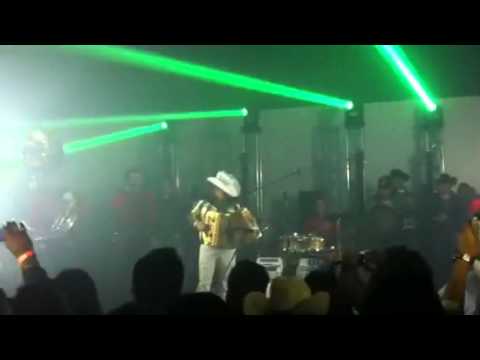 Comando x / la cita Tito y su Torbellino