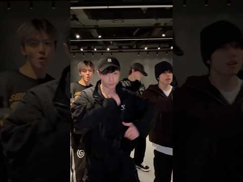 Beat It Up with #LAY #EXO #JAEMIN #CHENLE #JISUNG #NCTDREAM #BeatItUp #NCTDREAM_BeatItUp #레이 #엑소