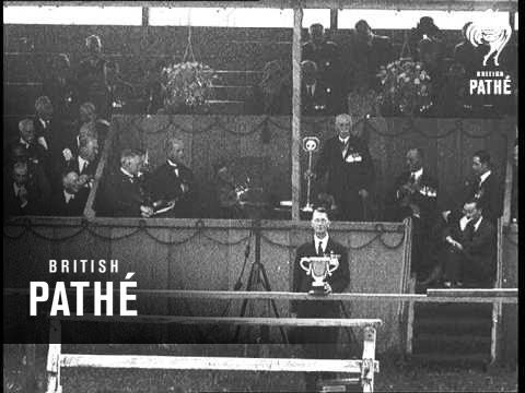 "¡Camaradas de armas!" (1932)