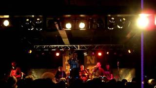New Found Glory - (Don&#39;t You) Forget About Me (Live in Charlotte NC) HD