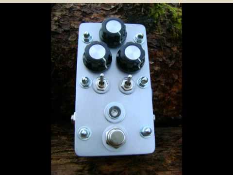 The Rifle Fuzz V2 demo. Full drive and tone sweeping.