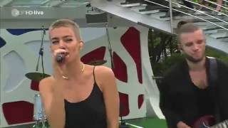26.06.2016 Fernsehgarten - Frida Gold &quot;Liebe ist meine Rebellion&quot;