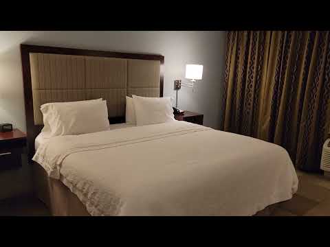 Hampton Inn Boston - Westborough - Accessible Queen Room - Hotel Room Tour