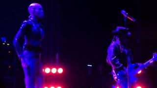Skunk Anansie-100 ways to be a good girl-live@Olympia-Paris-22-02-2011.MP4