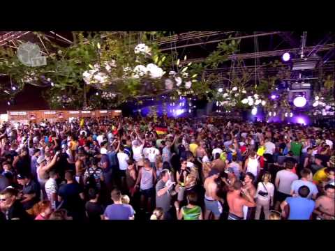 Tomorrowland 2013   Cazzette