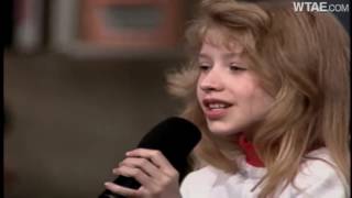 Christina Aguilera - Silent Night (Live at WTAE Channel 4 Pittsburgh 1991)