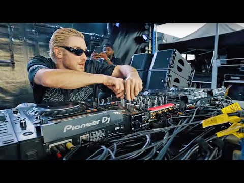 THE BEST FESTIVAL IN AUSTRALIA