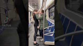 【TikTok】またがり