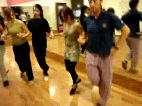 Presentación de Bailes del Mundo "Kost ar C`hoad de Bretaña" en Torrelavega, Cantabria.