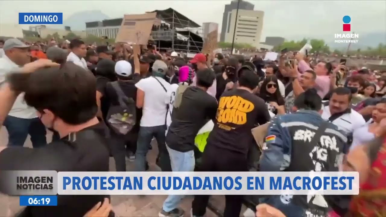Voz de los Usuarios protesta en Macrofest