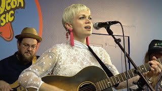 Lillie Mae, I Came For The Band (live), Amoeba Music, San Francisco, CA, August 22, 2019 (4K)