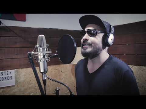 Alto vuelo - Una Simple Cancion