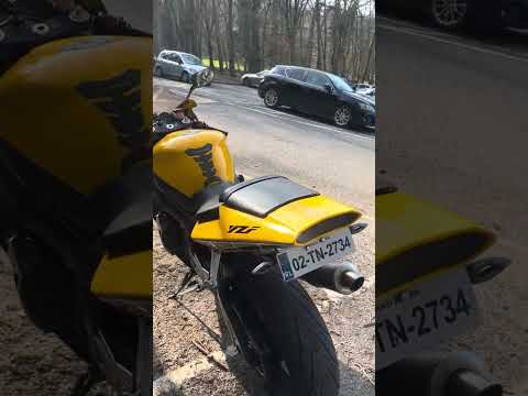 2002 Yamaha R1 - Image 2