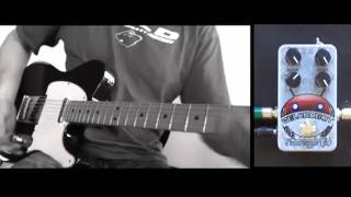 Video thumbnail for FuzzHugger(fx) Velcrobot Guitar Fuzz by musictoyznetwork