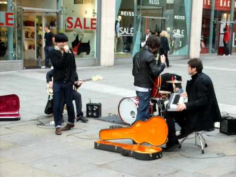 The Charlatans - busking in Manchester - You Cross My Path
