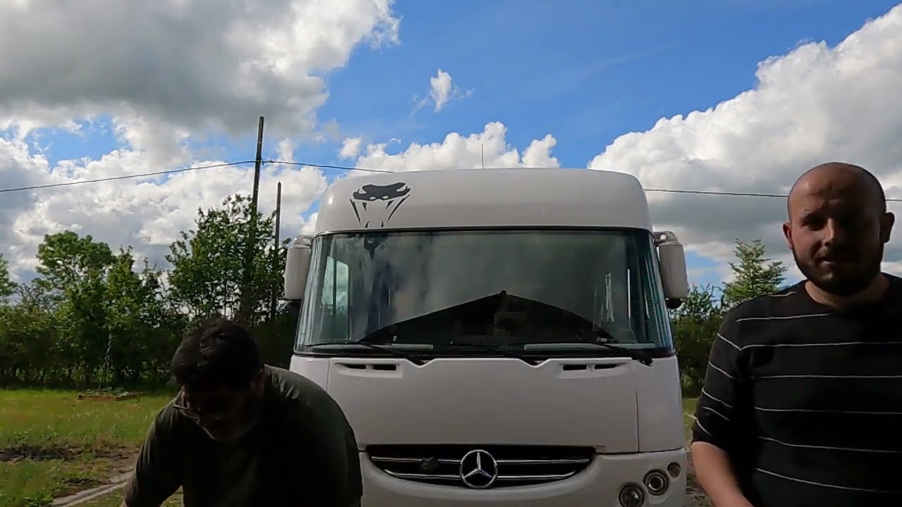 Comment vidanger un Camping Car  Rapido 997M (Moteur Mercédes)