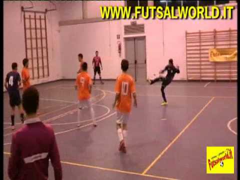 18/9/13 Coppa Italia : Futsal Basiano - San Damiano . . . . serie C1 , calcio a 5