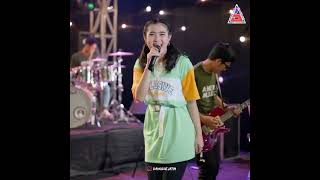Download lagu yeni inka semua tentang kita #storywa #terbaru #yeniinka mp3