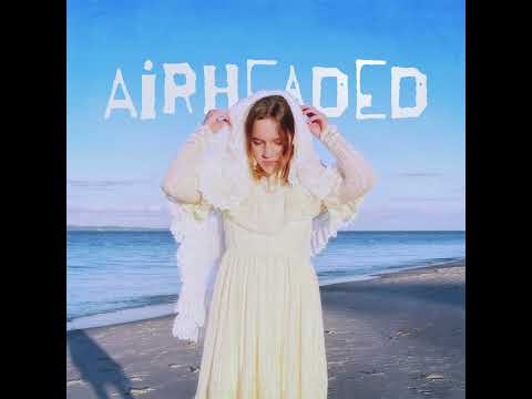 Bitter Broken Love - Amélie Farren