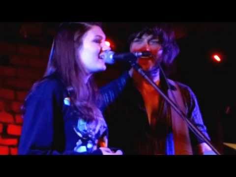 Rhett Miller sings Fireflies with 13 year old Maddie - Johnny D's - 2/28/14