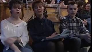 Stid 1988 gyda Nia Owens a&#39;r Cyrff