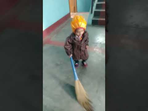 baby is cleaning home 🏠