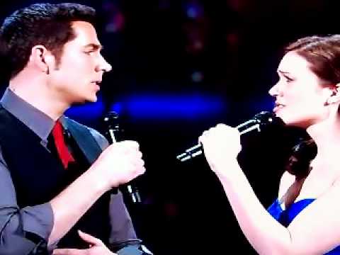 Zachary Levi and Mandy Moore -  I See The Light  Oscars 2011.wmv