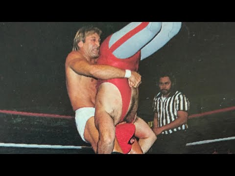 Paul Orndorff vs. The Grappler - 11/11/1990 - UWF