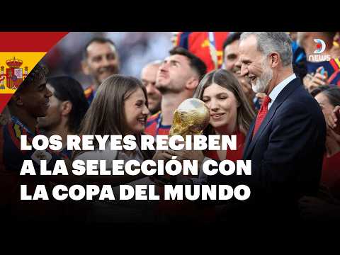 🇪🇸 Los campeones del mundo llegan a Madrid y reciben el homenaje de los Reyes de España | DNews