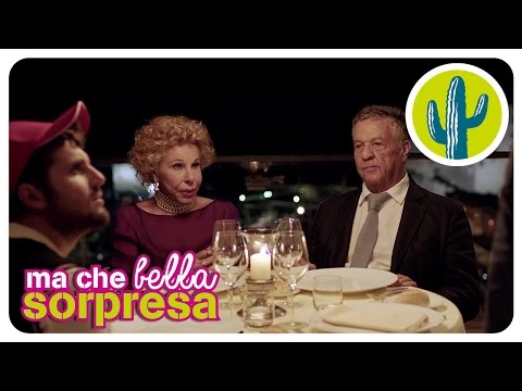 A cena - Ma Che Bella Sorpresa | CLIP #14