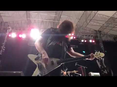 Thumbnail for RAVEN - Chainsaw (Live) by Queen, Metallica, New wave of British heavy metal