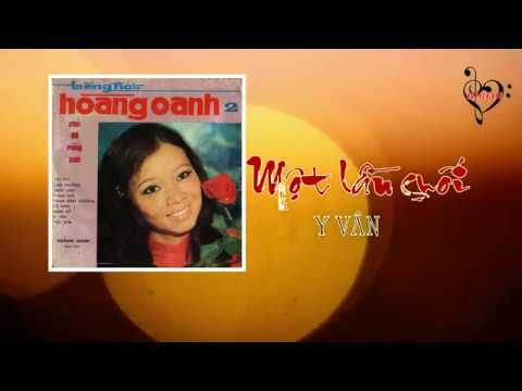 Thể hiện bởi Hoàng Oanh (trước 75)