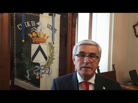 Gli auguri in friulano del sindaco di Udine, Pietro Fontanini