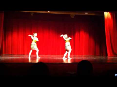 Ntxhais Dej Ntshiab at ICC Culture Show 2013