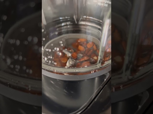 Video teaser for Furber Vega Pro Pflanzenmilchmaschine Bewertung mit Oli