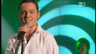 Tiziano Ferro - Stop! Dimentica (TOTP Live 2004)