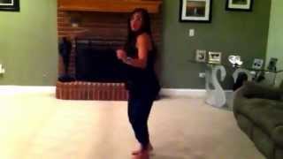 Download lagu Moves Like Jagger Flash Mob 2012 mp3