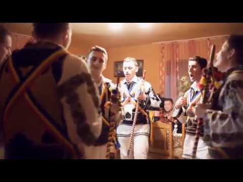 [09] Calusarii din Tarsa - jocul calusarilor in casa la gazda (27 decembrie 2017)