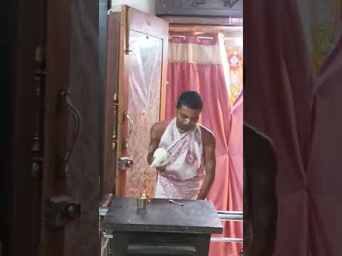 shanknaad at iskcon temple Padamshakh blowing conch shell in iskcon temple